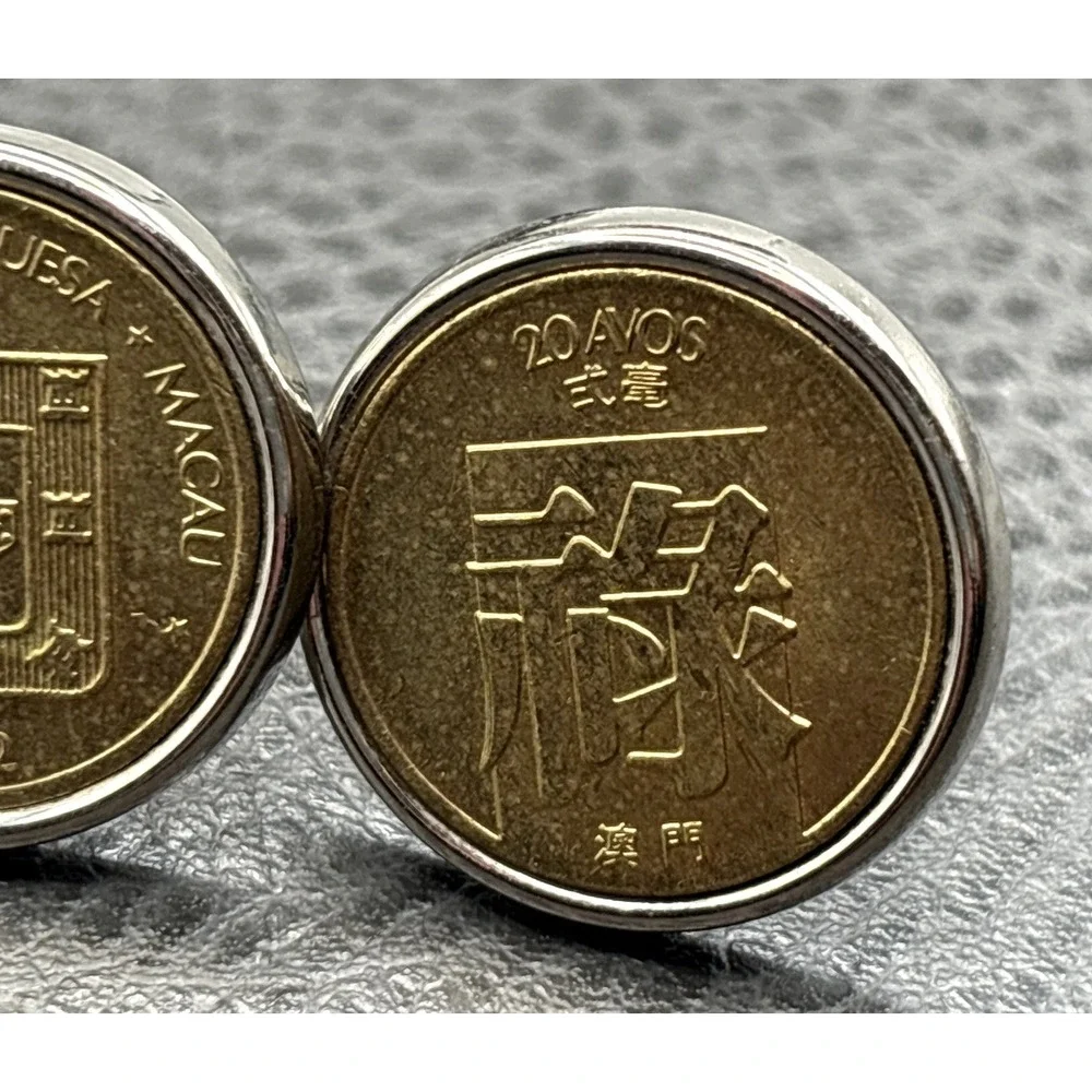 VTG Portuguese Macau 20 Anos 1982 Asian Coin Cufflinks Brass Tone Silver Tone
